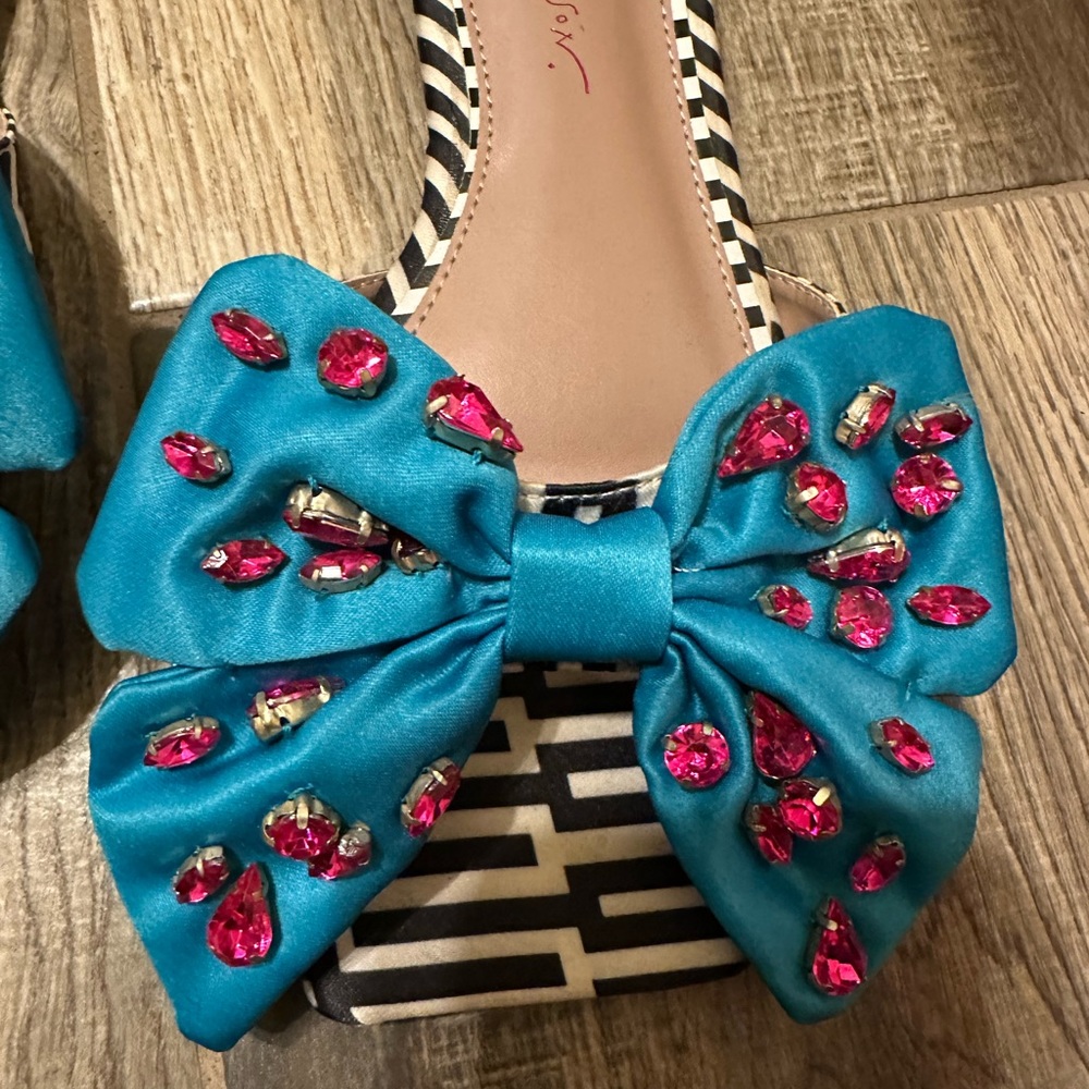 Patsy Johnson Daisy sandals ❤️🥰 - Picture 5 of 7